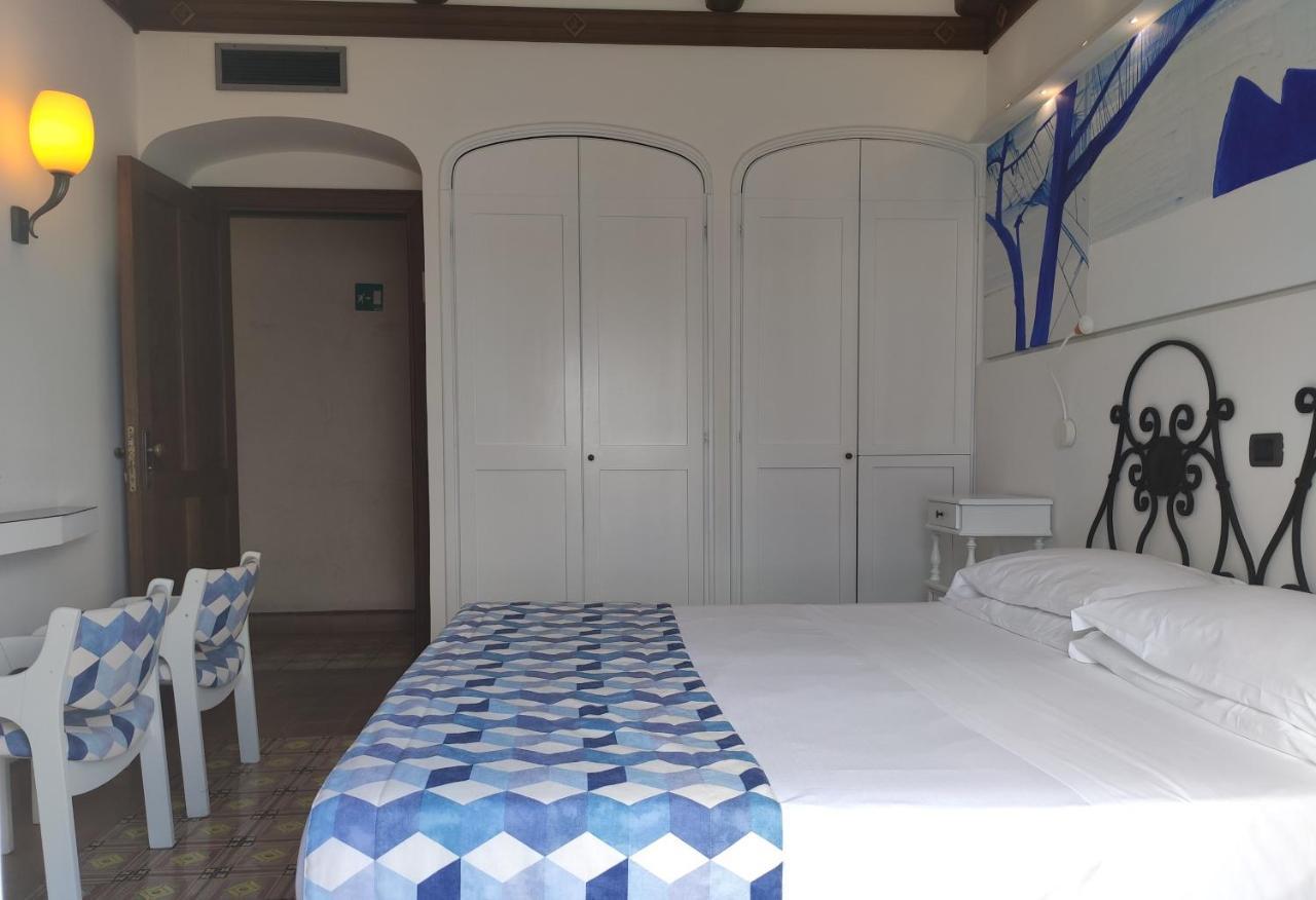 Taverna Del Capitano Marina del Cantone Ngoại thất bức ảnh