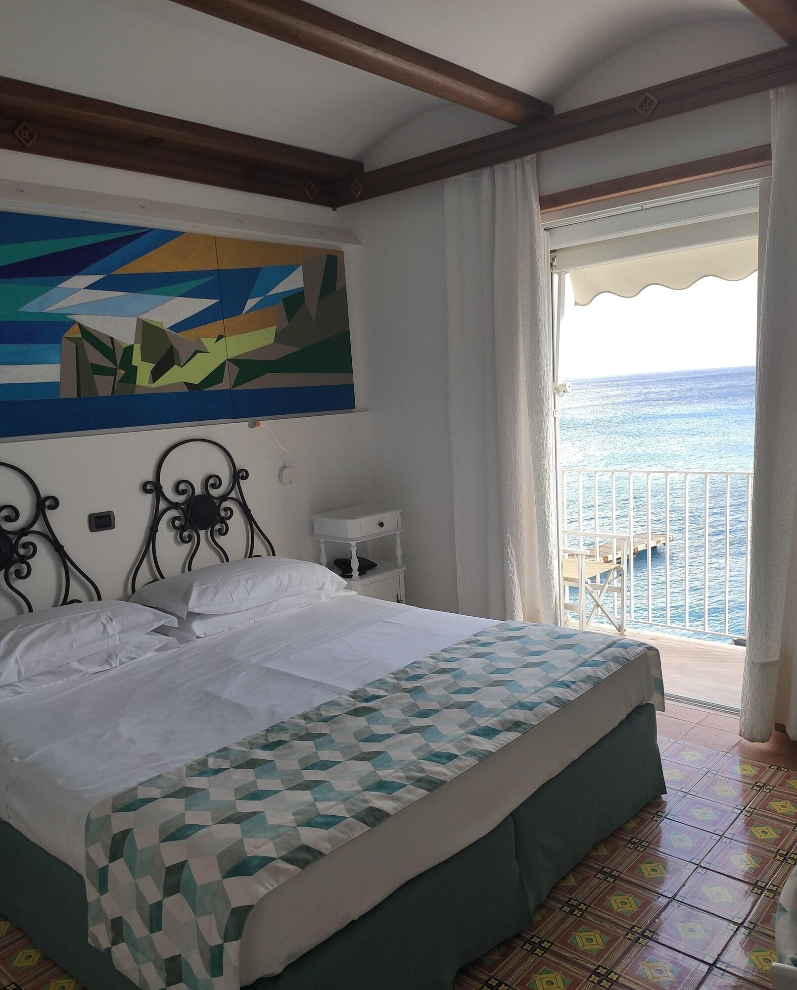 Taverna Del Capitano Marina del Cantone Ngoại thất bức ảnh