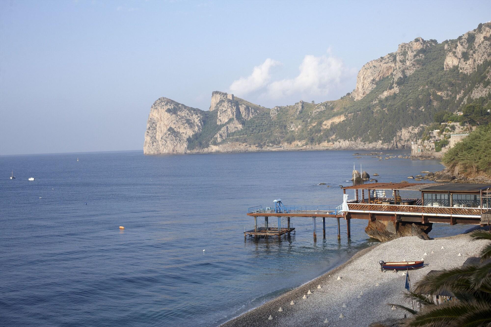 Taverna Del Capitano Marina del Cantone Ngoại thất bức ảnh