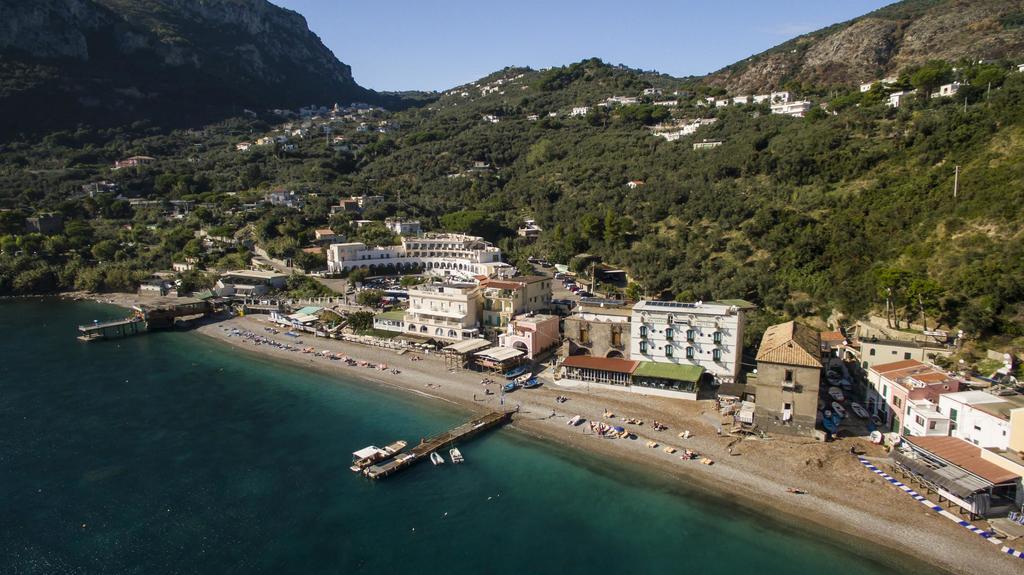 Taverna Del Capitano Marina del Cantone Ngoại thất bức ảnh